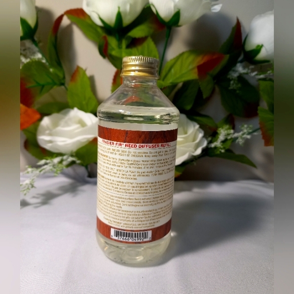 Frasier Fir Reed Diffuser Refill Oil by Thymes - 7.75 fl oz. - Picture 2 of 5